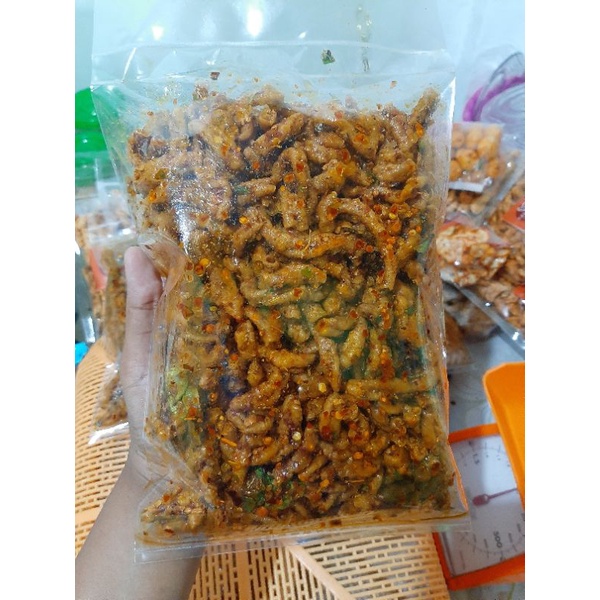 kripik usus pedas daun jeruk 500g