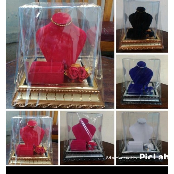 

AKSESORIS PERNIKAHAN TEMPAT MAHAR PERHIASAN PERNIKAHAN CINCIN KALUNG PERLENGKAPAN PESTA CRAFT