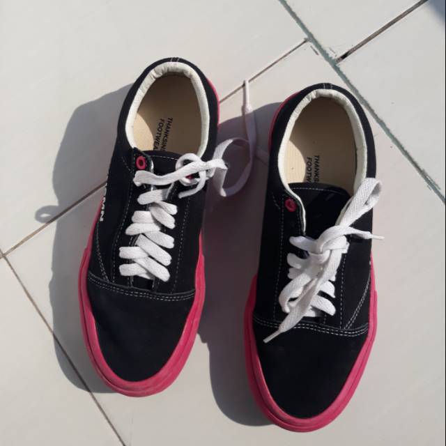 Sepatu @Thanksinsomnia Original