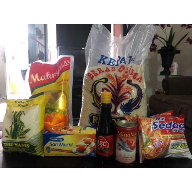 

Paket sembako murah