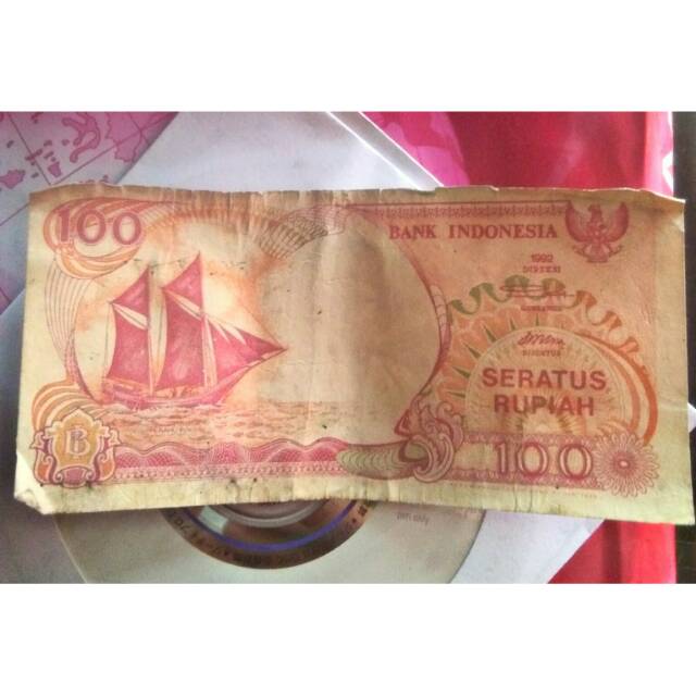 Uang Jadul/ kuno Seratus Rupiah (Rp. 100)
