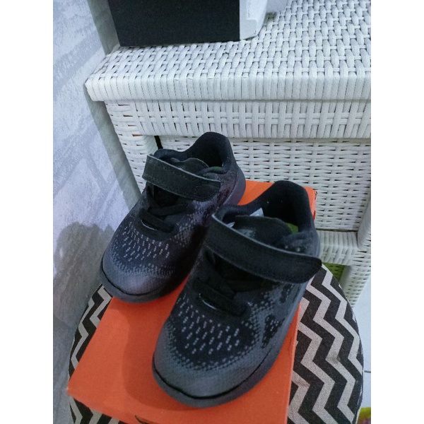 preloved sepatu nike kids