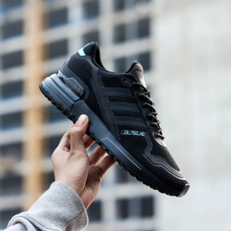 SEPATU SPORT ORIGINAL MURAH ADIDAS ZX 750 HD BLACK NOIESS