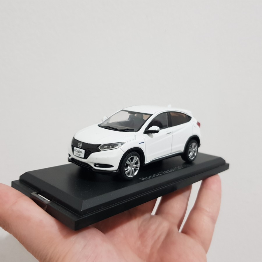 Diecast scala 1/43 honda hrv putih white rare japanese cars collection