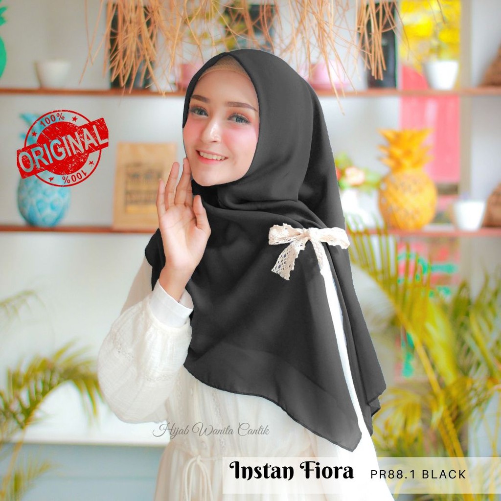 Hijabwanitacantik - Hijab Instan Fiora | Hijab Instan | Jilbab Instan Voal-Black