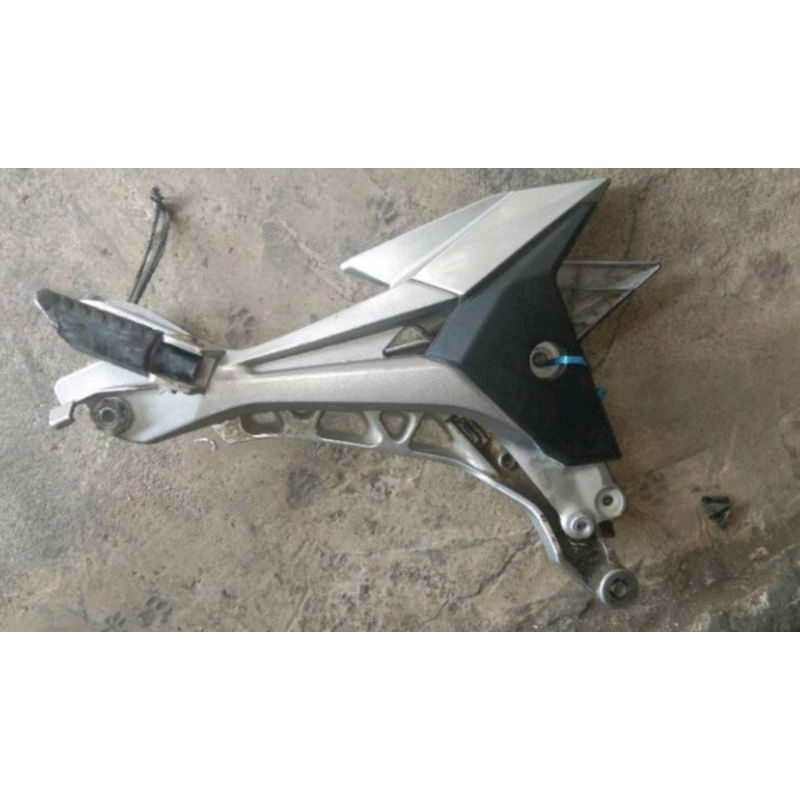 step belakang new supra x 125 fi