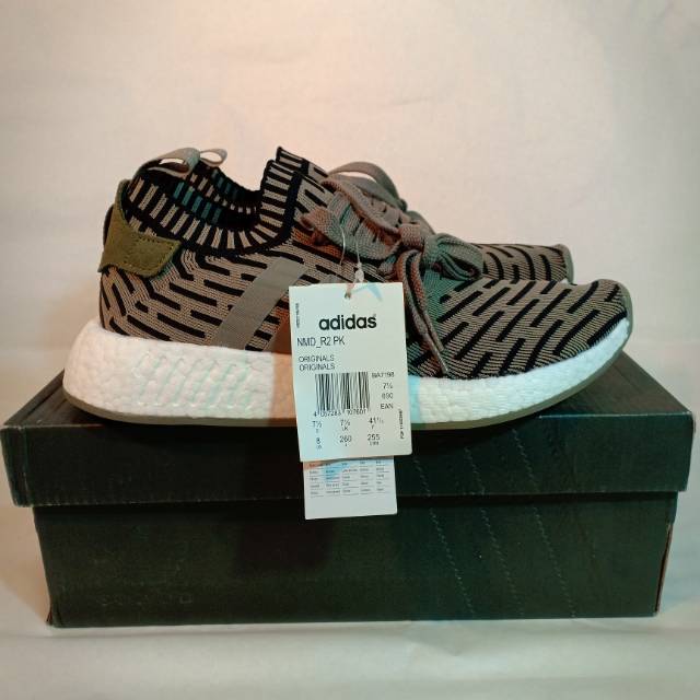 Adidas NMD R2 PK original BNIB (BA7108)