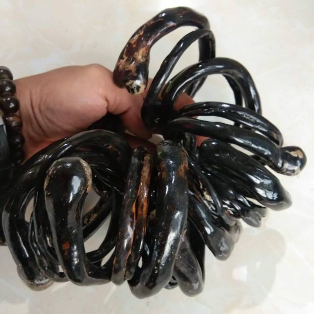 Gelang bahan akar bahar hitam-lentur besar