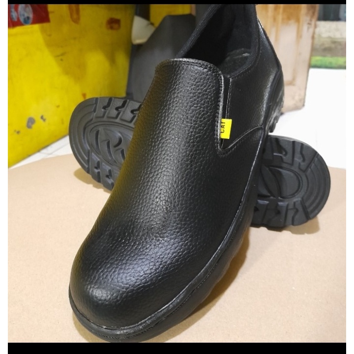 sepatu safety cocok untuk kerja dan bergaya