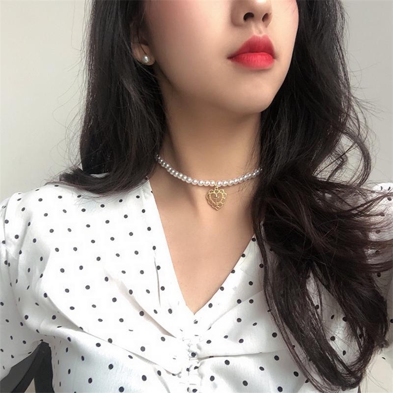 Kalung Klavikula Hias Liontin Salib Hati Mutiara Model Rongga Gaya Vintage Korea Untuk Wanita