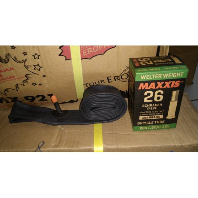 Ban Dalam Sepeda merk Maxxis ukuran 26 x 1.90/2.125 Schrader Valve