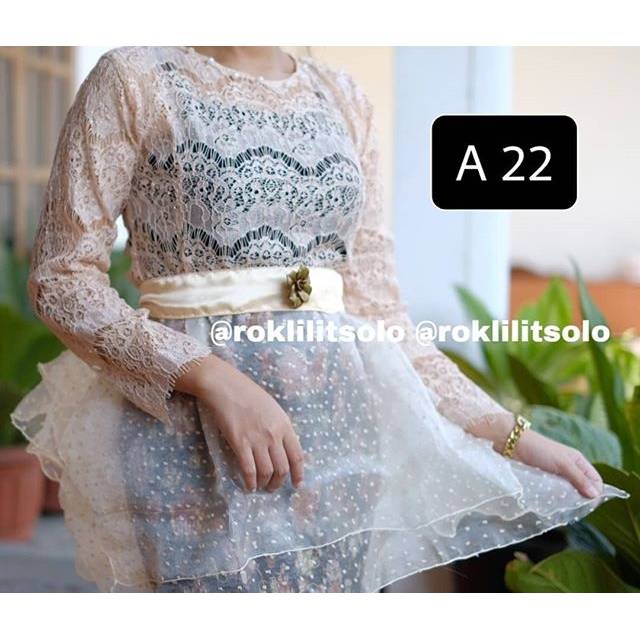 A 22  kebaya brokat modern free bros