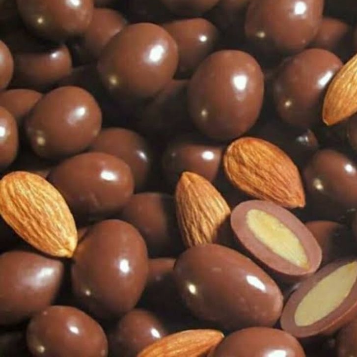 

Coklat Almond 100gr / Almond Cokelat / Coklat isi Almond / Almond Balut Coklat