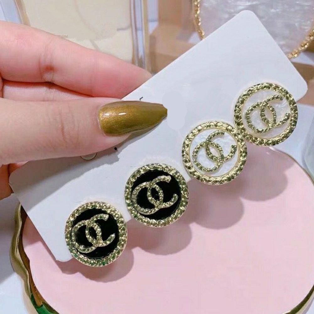 Mxbeauty Anting Huruf C Mewah Elegan Ear Studs Double C Letter Perhiasan Hadiah Gala Pesta Stud Earrings