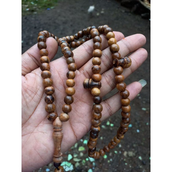 tasbih gaharu Tasbih gaharu wangi tasbih kayu gaharu asli tasbih gaharu super tasbih gaharu asli kal