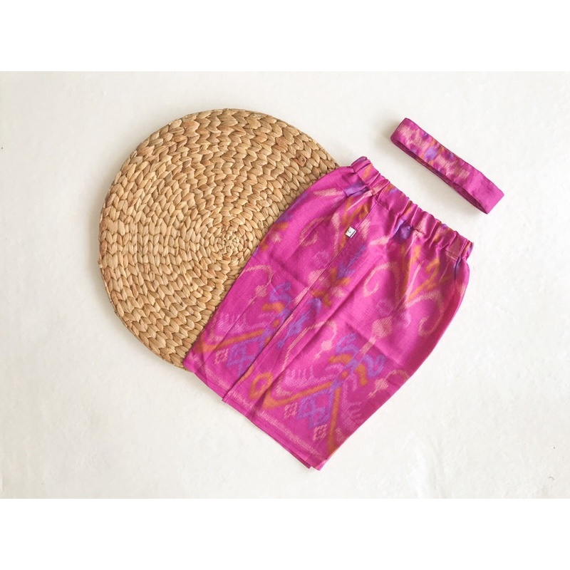 kamen katun print motif endek pink