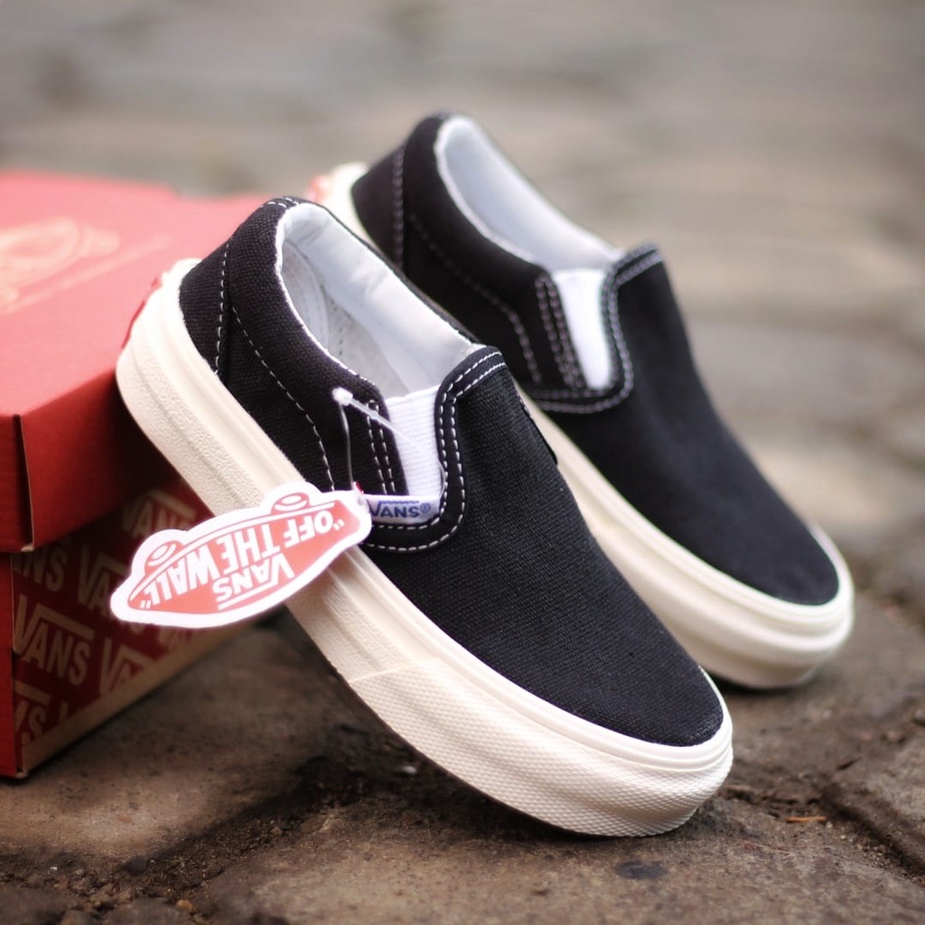 BEST QUALITY Sepatu Anak Vans Slip On OG Black White, Tapak Gum Outsole Anti Slip, Tag Made in China, Import Premium