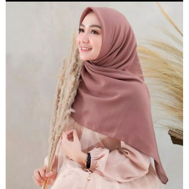 jilbab Bella square polycotton segi empat