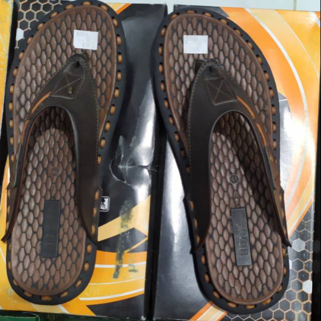  Sandal  Pria  Merek Bonia Nyaman di  Kaki Shopee  Indonesia