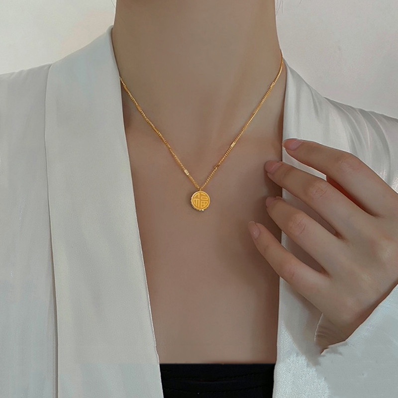 Kalung Titanium Wanita 18k Emas Anti Karat Cina FU Liontin Necklace Berlian Perhiasan Aksesoris grosir