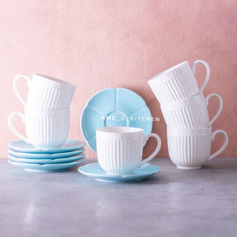Elegant tea cup set European style / Cangkir lepek keramik set sakura texture garis biru
