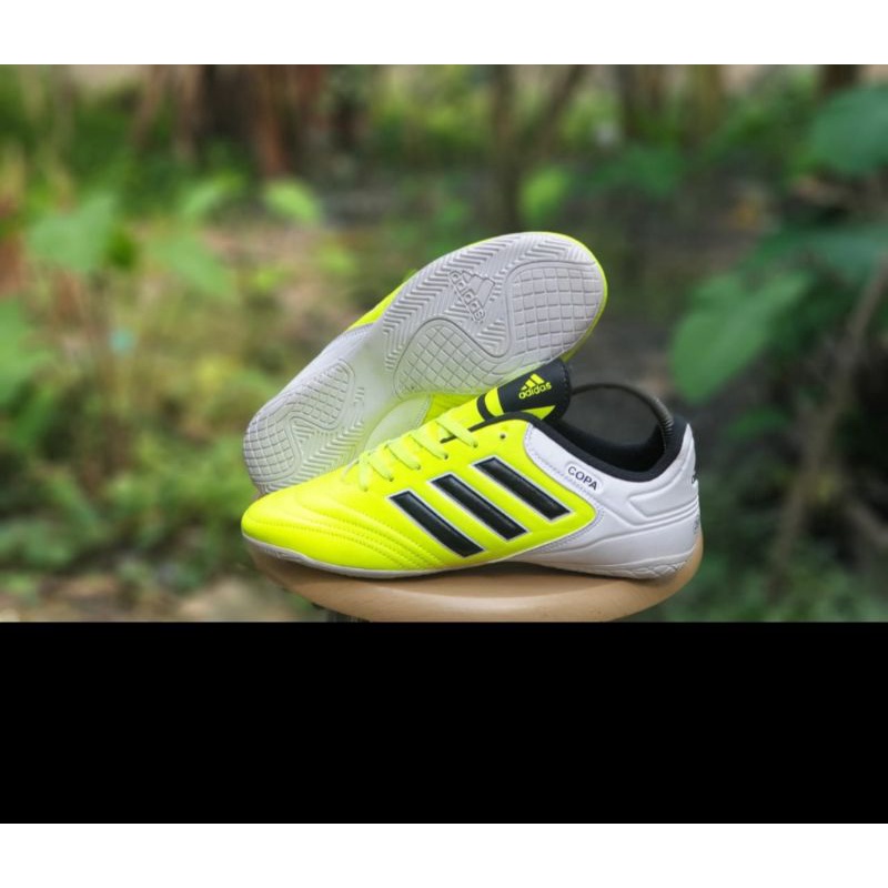 sepatu futsal Adidas Copa original