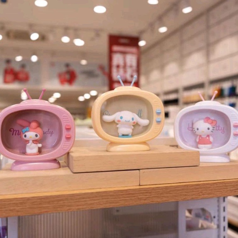 Hiasan Lampu / Miniatur Impor / Lampu Kamar / Lampu Meja LED MINISO Hello Kitty My Melody Cinnamorol