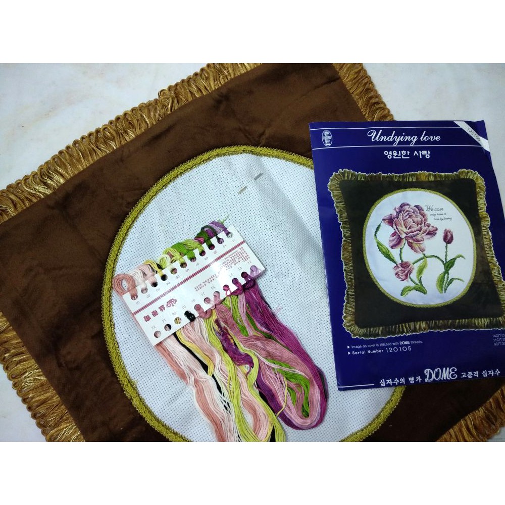 Paket Sulam Kristik Sarung Bantal DOME 120105 Bunga Flower Tulip