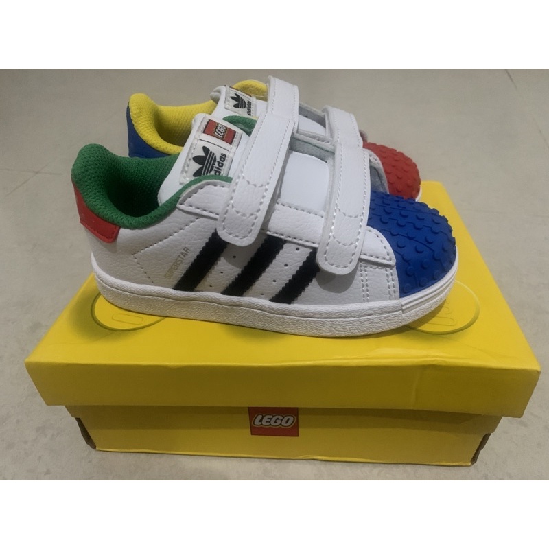 Adidas SUPERSTAR x LEGO