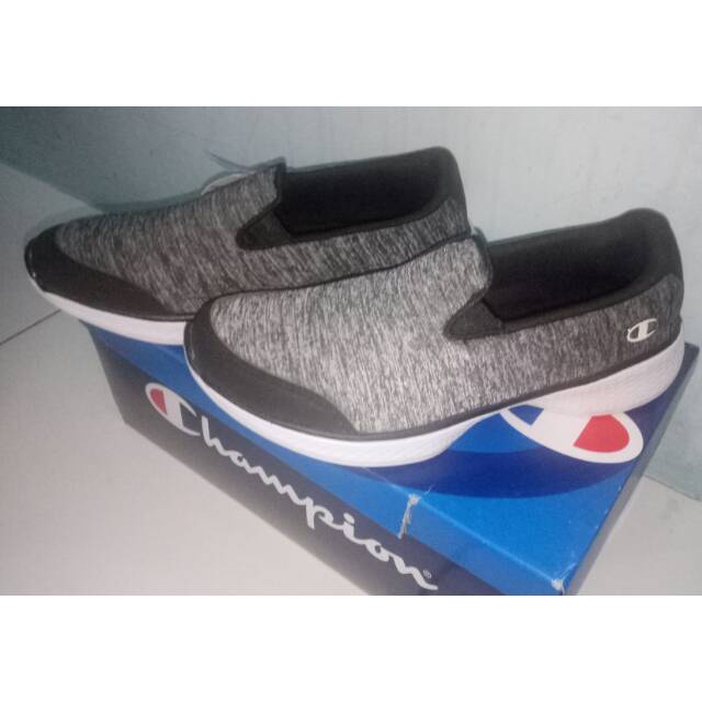 Champion Sepatu Wanita slip on