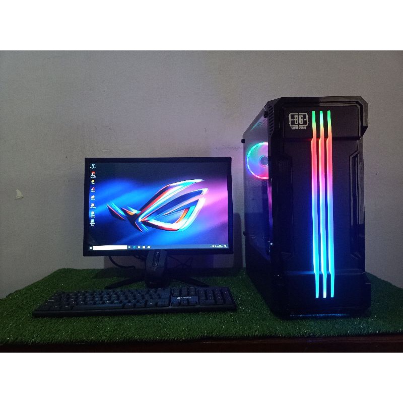 Pc gaming lengkap core i7 Ram 16 gb Vga 4 Gb LED 19&quot; siap pakai