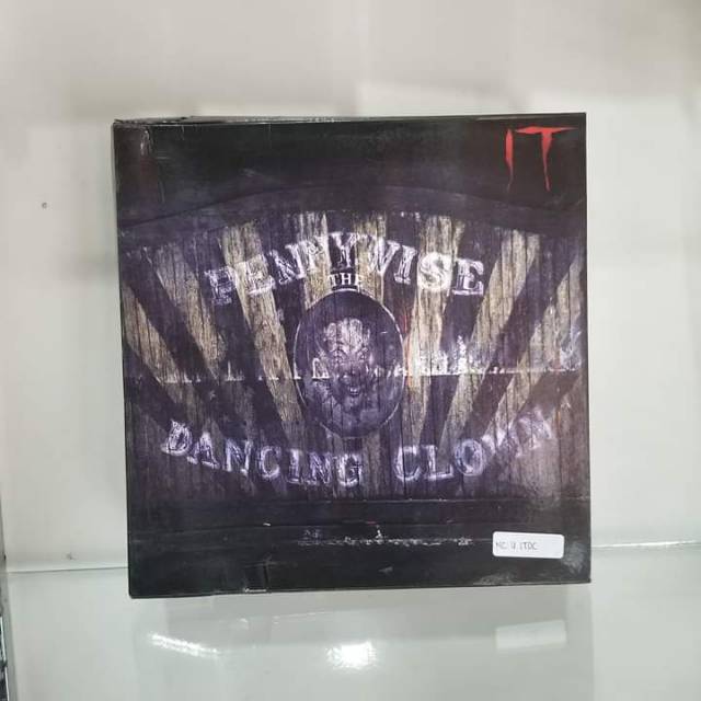 Sale Mainan action figure
Pennywise IT
it the movie
Pennywise
by neca