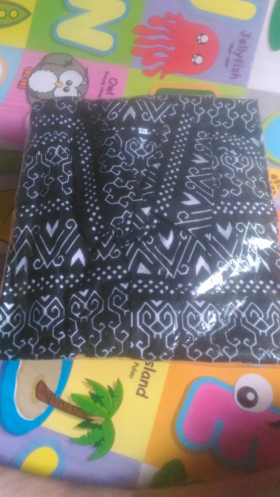 Batik Motif Semutan Monocrom Risna,hrb 021 By Bosbatik