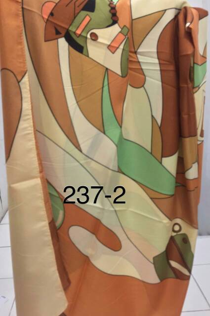 Hijab segiempat silk 237