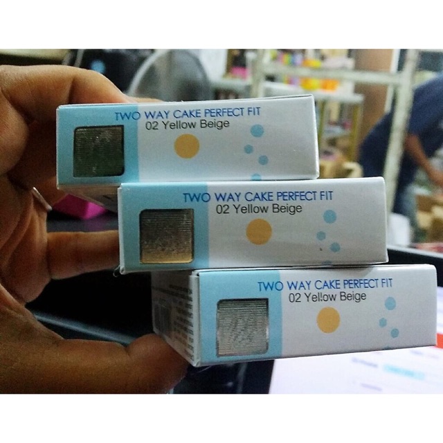 `ღ´ PHINKL `ღ´ Pixy bedak padat  isi ulang dus putih refill two way cake TWC