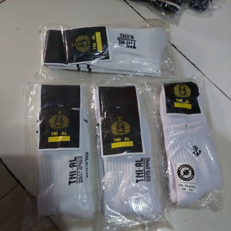 Kaos Kaki Sepatu Olah Raga TNI AL