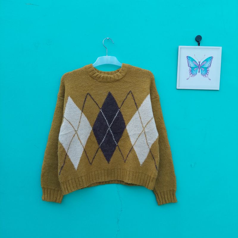Sweater Ketupat GU