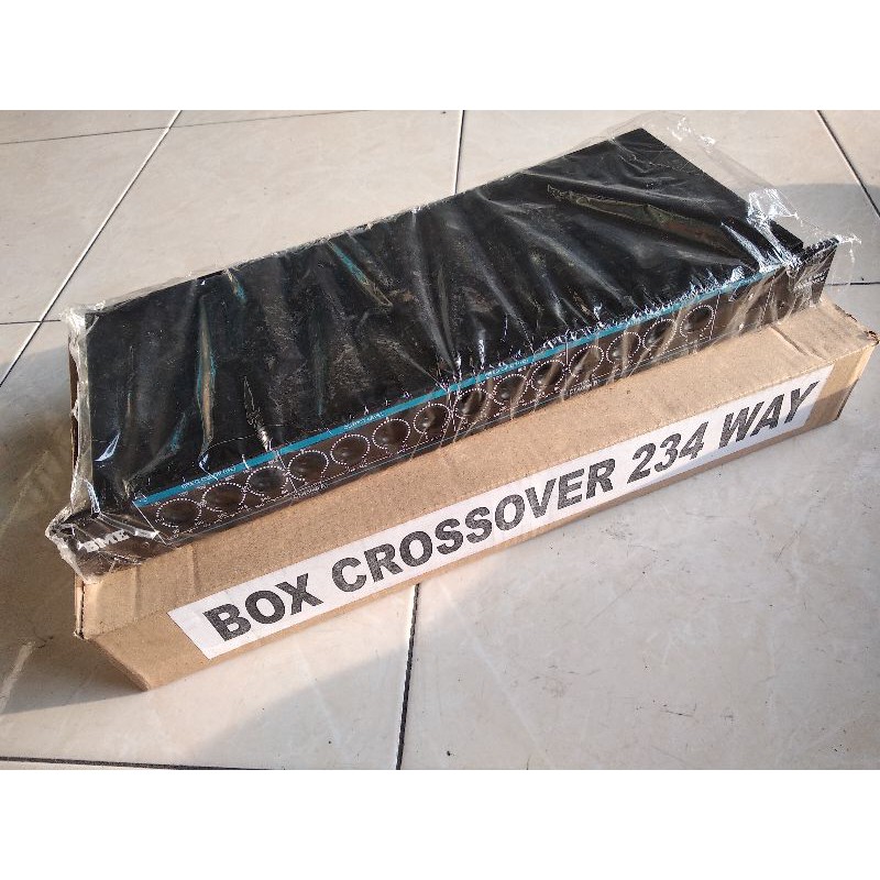BOX CROSSOVER ACTIVE  234 WAY