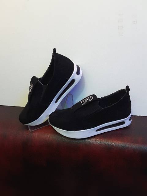 Platform Slipon Bordir Hpd385 Hitam