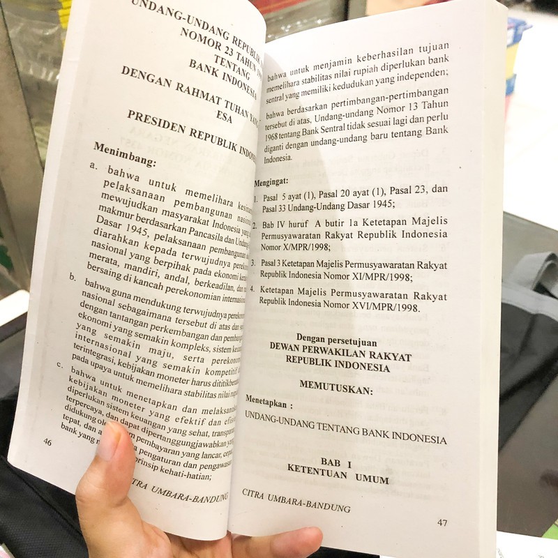 Buku Undang Undang Republik Indonesia Nomor 3 Tahun 2004 Tentang Bank Indonesia Shopee Indonesia