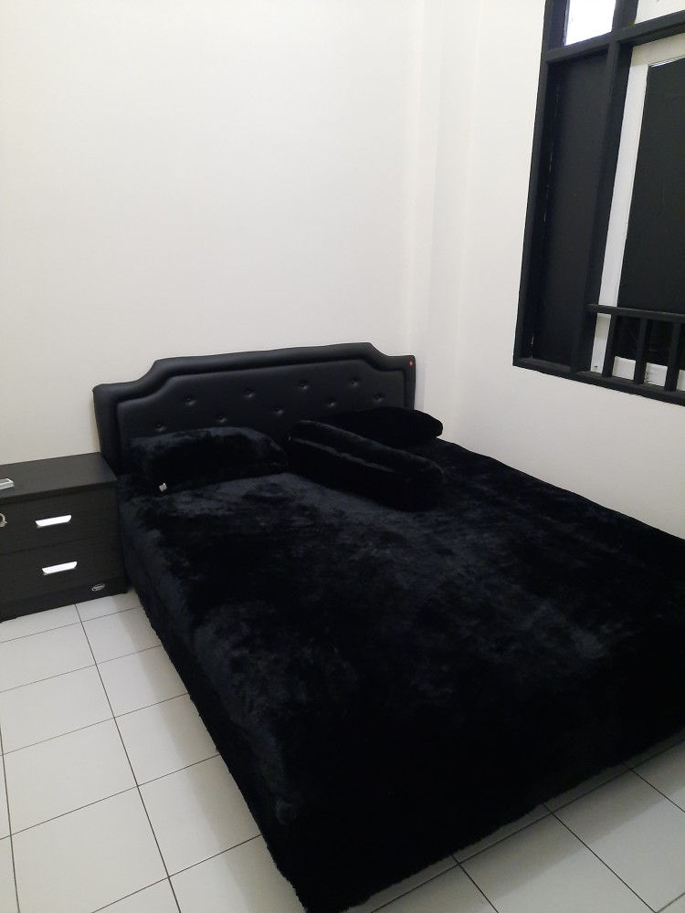 Sprei Bulu Rasfur Merk Karindo Jelas Terpercaya Kualitas Sepaket Dengan Sarban & Sargul Bonus Tas