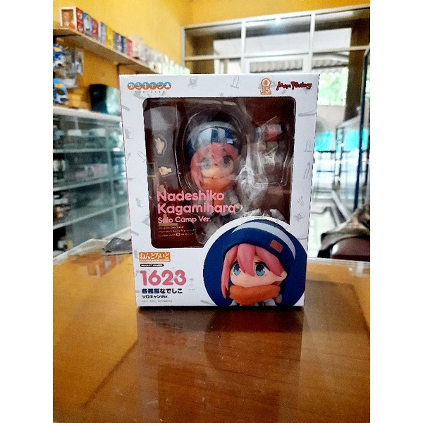 nendoroid nadeshiko kagamihara solo ver - yuru camp