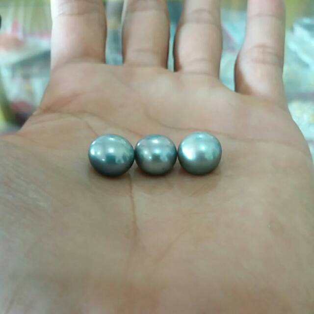 Mutiara air tawar bakpao warna abu