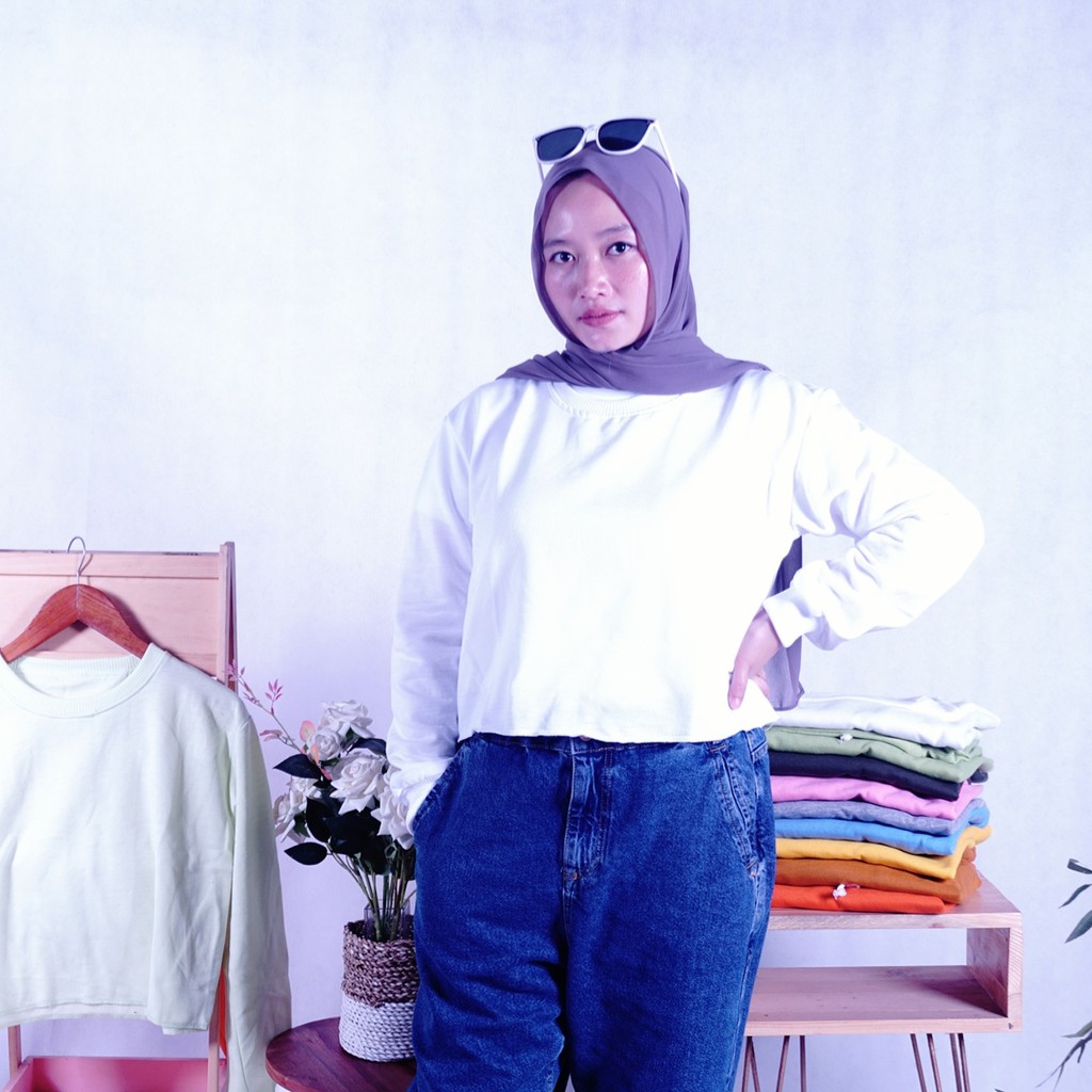 BASIC SWEATER CROOP 20 WARNA  KOREAN STYLE