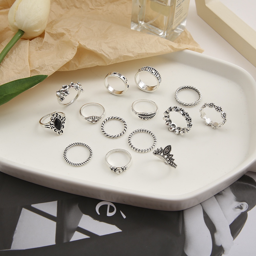 14pcs / Set Cincin Vintage Punk Desain Mahkota / Daun / Bintang / Bulan Hias Berlian Hitam Untuk Wanita