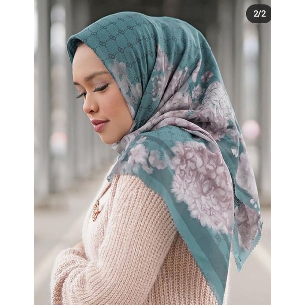 buttonscarves Hydrangea verte new