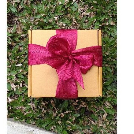 

Box gifts hampers cookies hadiah free pita