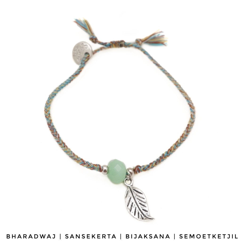 

Semoet Ketjil Gelang Boho Bharadwaj Ceko Bohemian Special Edition