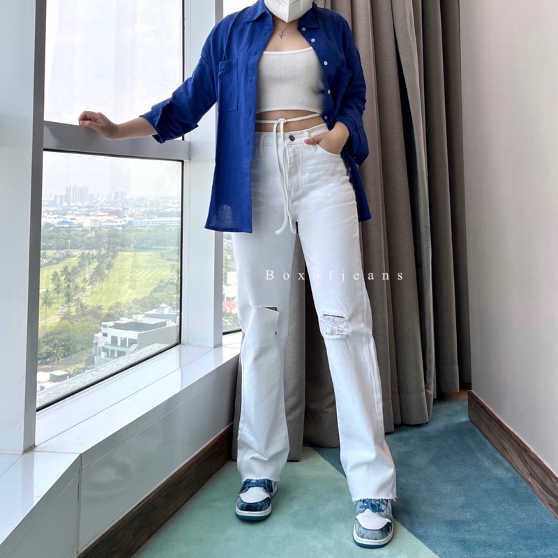 Boxofjeans - THEA Ripped HW Loose Jeans - WHITE