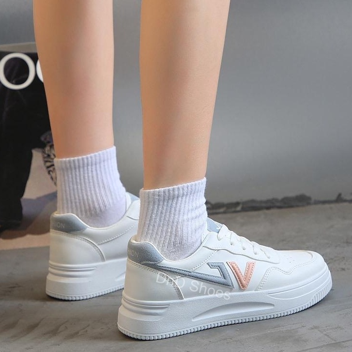 Sepatu Sneakers Wanita Putih Ori Dane and Dine Q1615